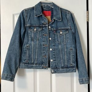 Levi Women’s Trucker Jean Jacket